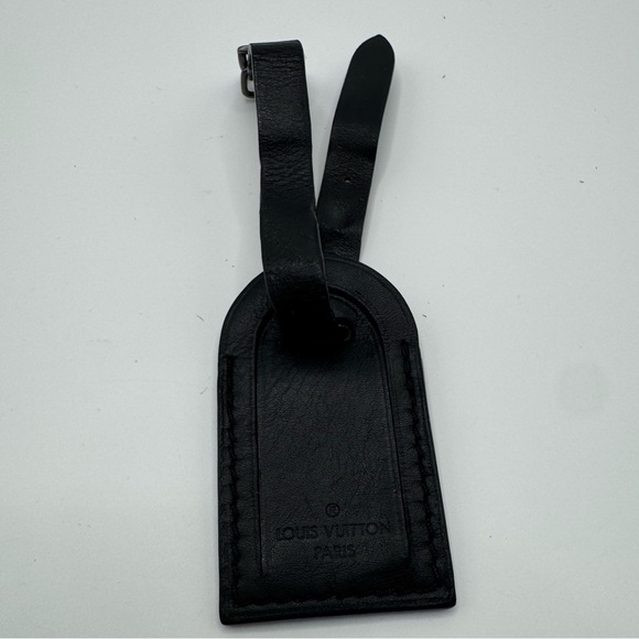 Louis Vuitton Accessories - Authentic Louis Vuitton Black Leather Luggage Tag Small